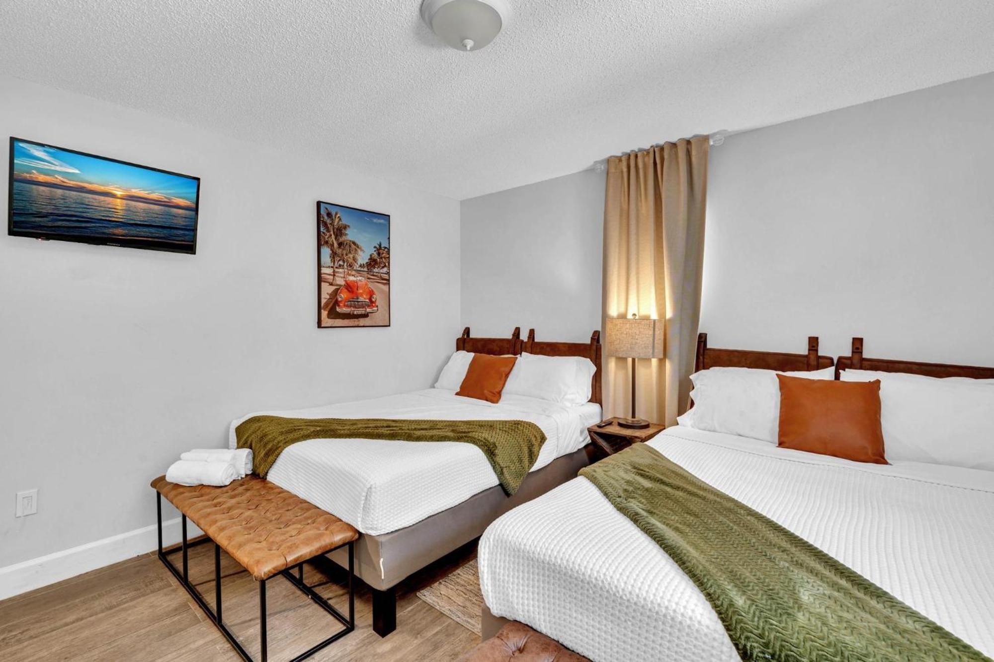 Estelo'S Place - Modern Townhouse With King Bed, Only 5 Min From The Airport! Майами Экстерьер фото
